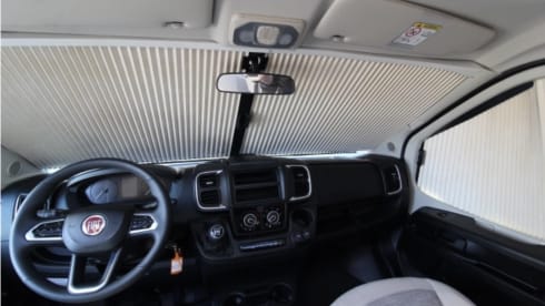 Compleet en zeer luxe uitgeruste 2 persoons (max 3) Adria Matrix Suprème 