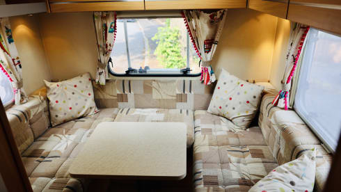 Nessie – A Beautiful Swift Escape 6 Berth…