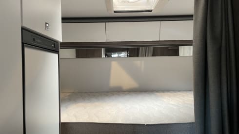 5p Benimar semi-integrated uit 2025