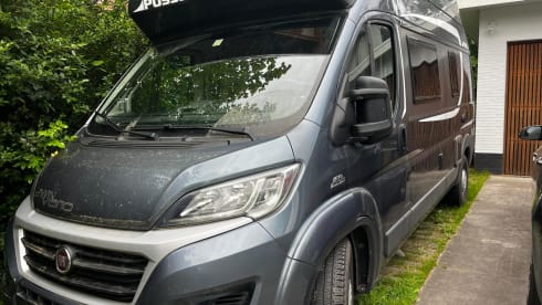 4p Pössl campervan uit 2017