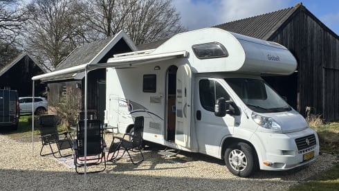 Compacte 6p camper – 6p Dethleffs alcove from 2008