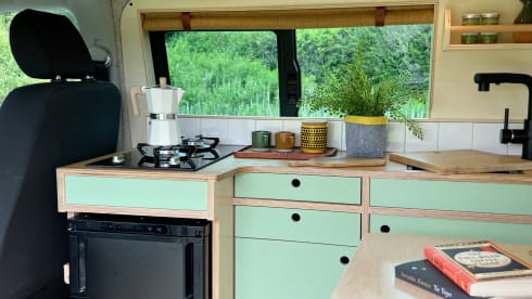 Cara Van-Netta –         Cara Van-Netta – Schotlands boetiekcamper