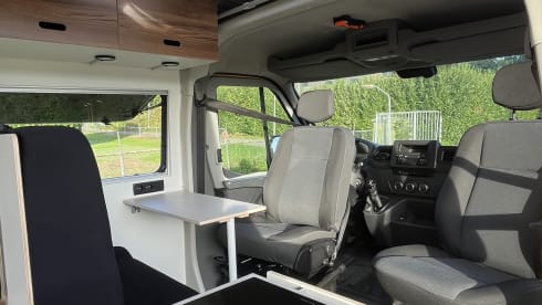 Cheerful L2H2 Camper 2020 (Off-Grid)