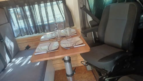 Buscamper – 2 person Renault bus from 2019
