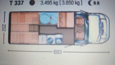 Luxury 2/3 person Carado T377 semi-integrated from 2015 with single beds