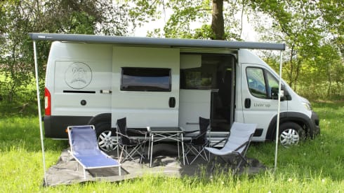 LoungeCamper – Want to slow down and have fun driving