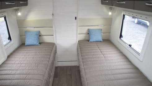 5 Berth Luxury Motorhome
