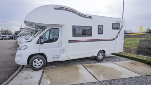 Camper Citroën Siena - 6 people