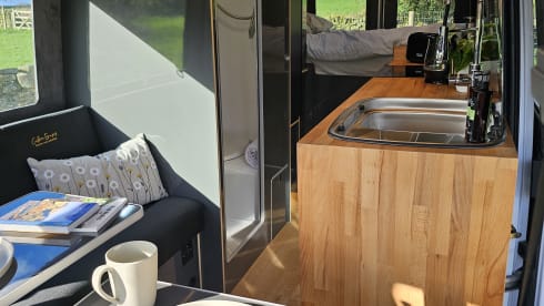 Beresford – 2 berth Mercedes-Benz campervan