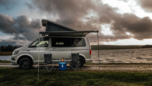 4 berth Volkswagen campervan aircon and parking heater