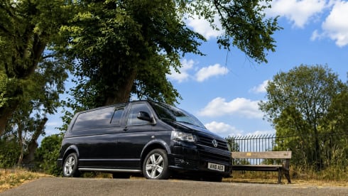     Premium VW Campervan with Full-Width Bed
