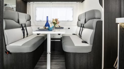Ringo – A motorhome that is sure to wow families, New 2023 6 berth Zefiro 675