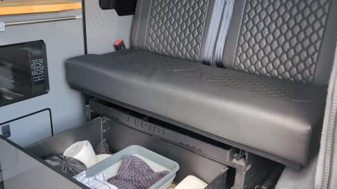 KEVS KAMPER  – 4 berth Volkswagen campervan ( INSURANCE INCLUDED)