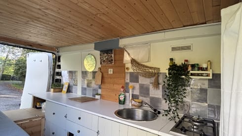 Bob’s Bus  – Peugeot Boxer aka Bob’s Bus