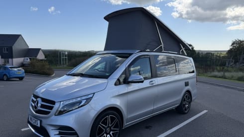 Molly – 4 berth Mercedes-Benz Marco Polo campervan from 2019