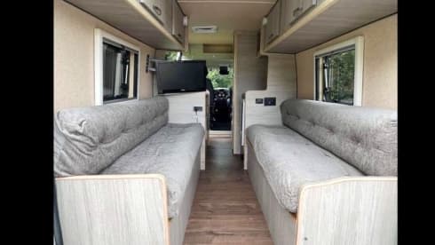 Rollerteam – Citroën-Wohnmobil mit 2 Schlafplätzen aus dem Jahr 2020