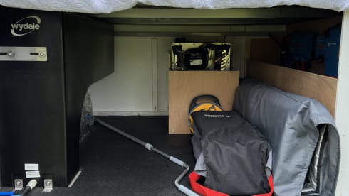 Henry – Citroën-Bus mit 2 Schlafplätzen aus dem Jahr 2017