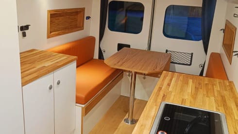Phoenix_The_Van – 3 berth Peugeot campervan from 2021