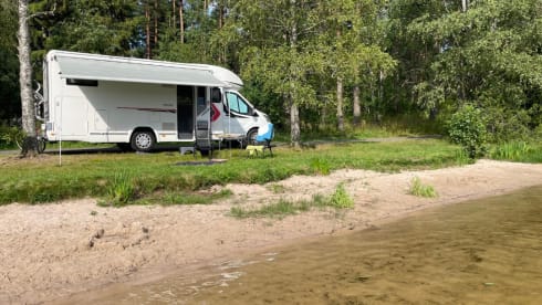 4p Challenger semi-integrated uit 2020