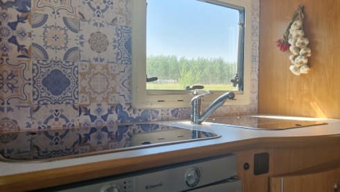 Nice spacious Fiat Ducato 2.8Tdi with all amenities 