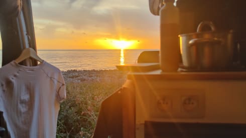 Arthur – takes you smoothly to any adventure - Ford Transit