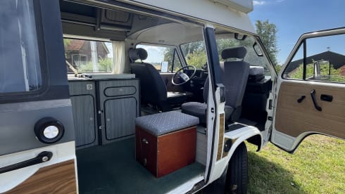 T3 Erwin  – 2 a 3p Volkswagen Campervan. 
