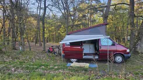 4p Volkswagen campervan uit 2000