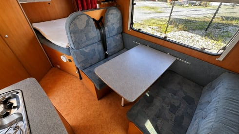 4-Personen-Wohnmobil 