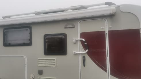 BiBi – Festival Friendly - 4 berth Dethleffs Globevan 2008 Reduced Price