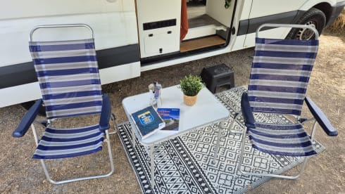 Olaf – Neat conversion Volkswagen Crafter L2H2