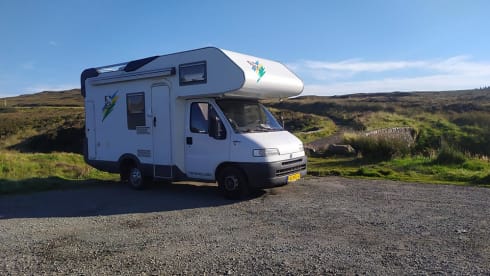 Schlankes KNAUS Traveller 4p, 5,5 m und doppelte Klimaanlage!