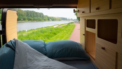 Two-person Citroen self-build camper