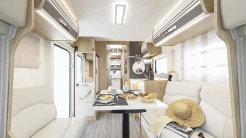 Rollerteam zefiro 266TL – Mooie nieuwe mobilhome/camper met alles op en aan van 2022!