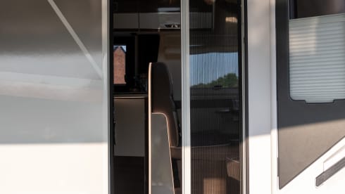 Spacious 5pers. family camper from 2024