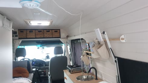 Jazzy – Volkswagen LT35 campervan from 2004, for 2 people