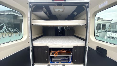 Bonnie – 4p Benimar bus from 2021