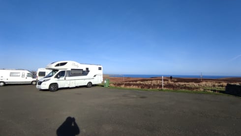 Dolly – Luxury 7 birth Family Motorhome 