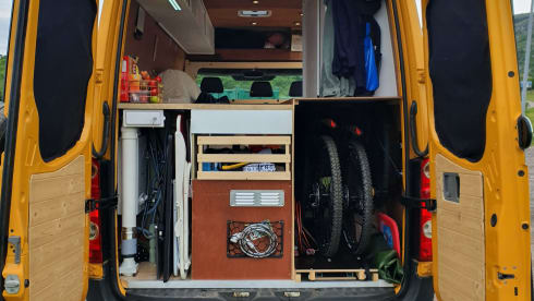 Vanessa – Handbuilt, stealth, great comfort and a huge energy supply!