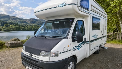 Hugo – 5-persoons Peugeot alkoof uit 2001