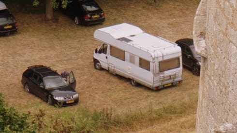 Tricolore – Luxe camper met airco voor gezin met (grote) kinderen