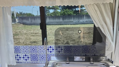 Van T5 Bari β Van T5 Bari