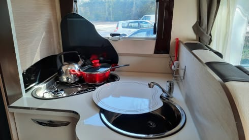 MC LOUIS 460 My home is where my camper is!