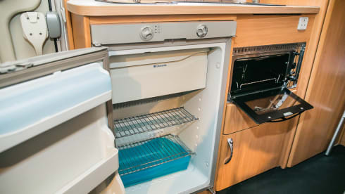 Honey – 6 Berth Spacious Family Motorhome