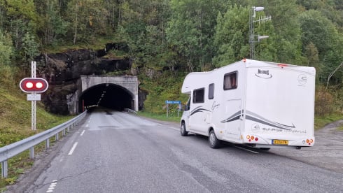 Billy – 6p Eura Mobil alcove from 2017