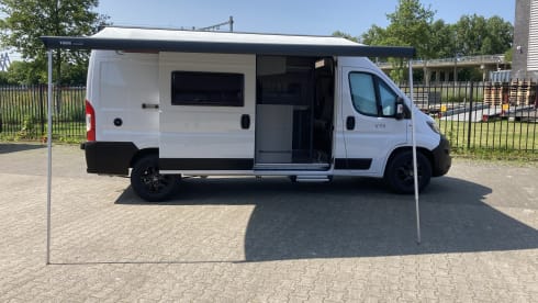 2p Fiat Ducato bus camper Challenger V114