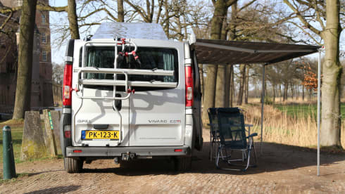 Stiki │ Luxury 2 person camper
