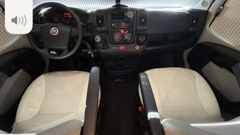 4p Fiat semi-integrated uit 2015