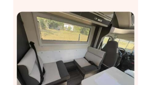 Luxurious new 6-person Roller Team Kronos Advance semi-integrated from 2024