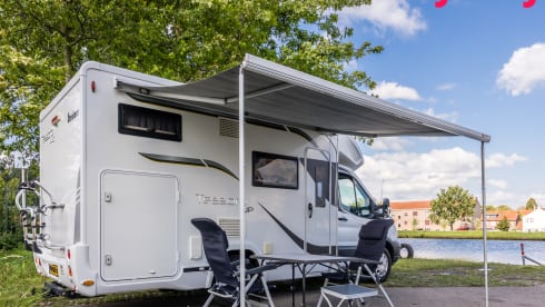 4p Benimar semi-integrated uit 2017