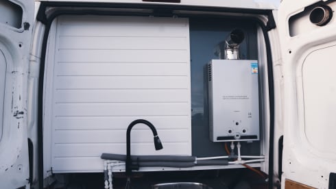 Peace  – 2 berth Luxury Citreon camper (offgrid camper)
